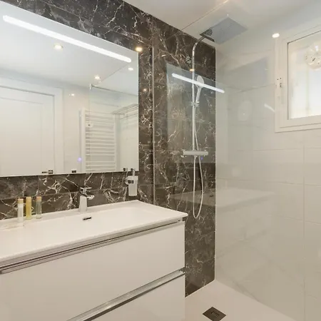 Villa Stunning With Private Pool In Elviria Next To Golf Course