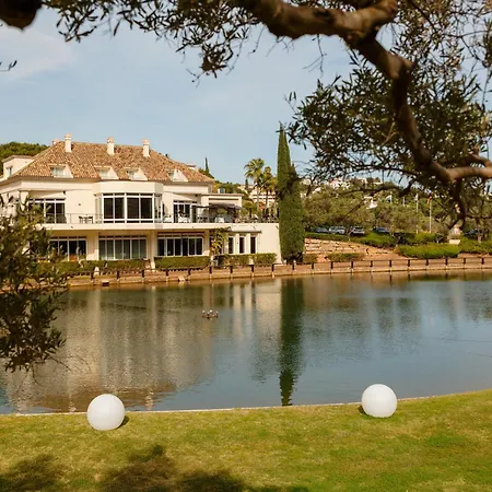 Stunning With Private Pool In Elviria Next To Golf Course Villa