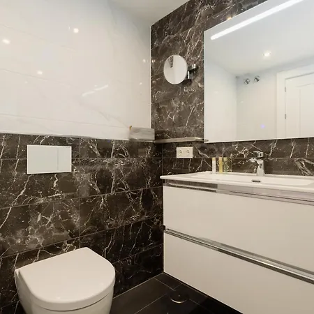 Stunning With Private Pool In Elviria Next To Golf Course Villa Marbella