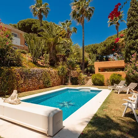 Stunning With Private Pool In Elviria Next To Golf Course *