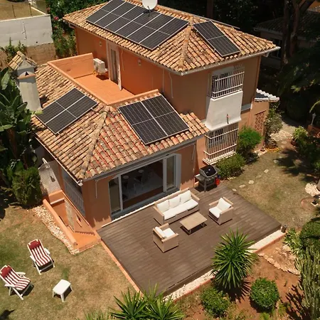 Stunning With Private Pool In Elviria Next To Golf Course Villa *