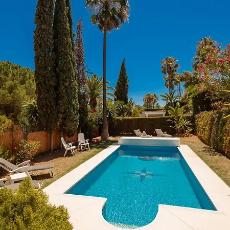 Stunning With Private Pool In Elviria Next To Golf Course